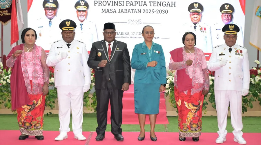 Gubernur-Nawipa-minta-Bupati-Puncak-Jaya-fokus-layani